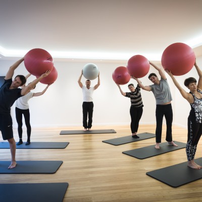 Nouveau à Levallois ! Le centre Qee pour yoga, Pilates, barre au sol...